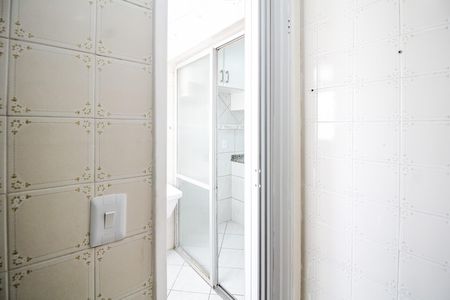 Apartamento à venda com 65m², 2 quartos e 1 vaga Apartamento à venda com 65m², 2 quartos e 1 vagaÁrea de Serviço - Banheiro