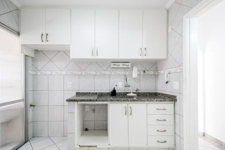 Apartamento à venda com 65m², 2 quartos e 1 vaga Apartamento à venda com 65m², 2 quartos e 1 vagaCozinha