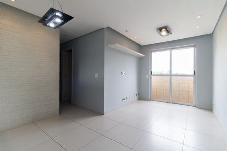 Sala de apartamento à venda com 3 quartos, 56m² em Jardim Santa Emilia, São Paulo