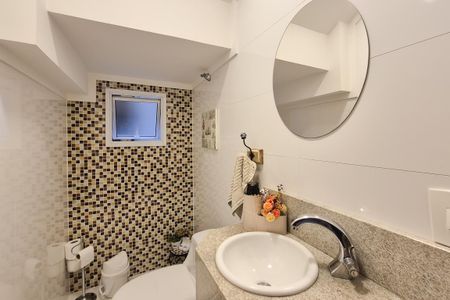 Casa à venda com 185m², 3 quartos e 4 vagas Casa à venda com 185m², 3 quartos e 4 vagasLavabo