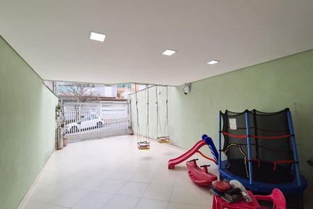 Casa à venda com 185m², 3 quartos e 4 vagas Casa à venda com 185m², 3 quartos e 4 vagasGaragem