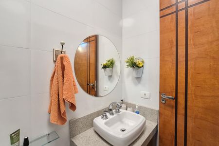 Casa à venda com 185m², 3 quartos e 4 vagas Casa à venda com 185m², 3 quartos e 4 vagasBanheiro da Suíte 2