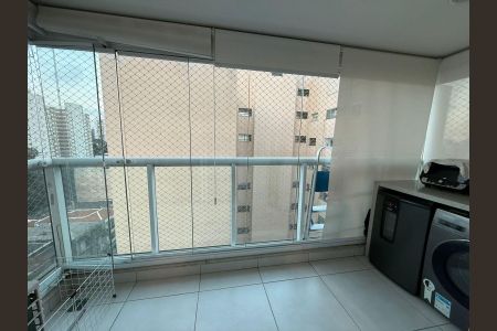 Apartamento à venda com 38m², 1 quarto e 1 vaga Apartamento à venda com 38m², 1 quarto e 1 vagaVaranda