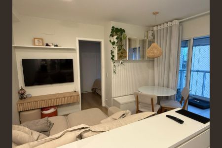 Apartamento à venda com 38m², 1 quarto e 1 vaga Apartamento à venda com 38m², 1 quarto e 1 vagaSala