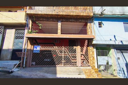 Casa à venda com 96m², 4 quartos e 2 vagas Casa à venda com 96m², 4 quartos e 2 vagasFachada