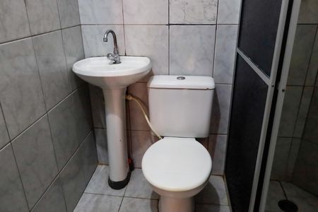 Casa à venda com 96m², 4 quartos e 2 vagas Casa à venda com 96m², 4 quartos e 2 vagasBanheiro