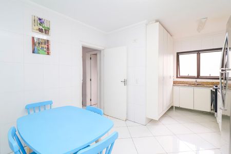 Apartamento à venda com 155m², 3 quartos e 2 vagasCozinha