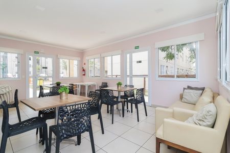 Apartamento para alugar com 38m², 2 quartos e 1 vaga Apartamento para alugar com 38m², 2 quartos e 1 vagaÁrea comum - Salão de festas