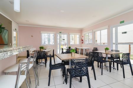 Apartamento para alugar com 38m², 2 quartos e 1 vaga Apartamento para alugar com 38m², 2 quartos e 1 vagaÁrea comum - Salão de festas