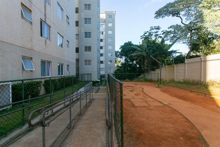 Apartamento para alugar com 40m², 2 quartos e 1 vagaÁrea comum 