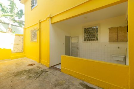 Casa para alugar com 300m², 2 quartos e 3 vagas Casa para alugar com 300m², 2 quartos e 3 vagasÁrea de Serviço