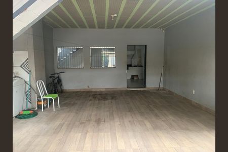 Studio para alugar com 50m², 1 quarto e 1 vaga Studio para alugar com 50m², 1 quarto e 1 vagaGaragem