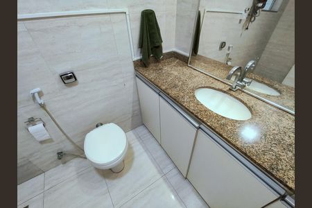 Apartamento para alugar com 104m², 3 quartos e 1 vagaBanheiro Corredor
