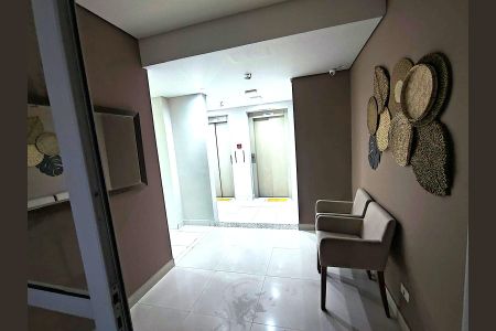 Apartamento para alugar com 50m², 2 quartos e sem vagaElevadores