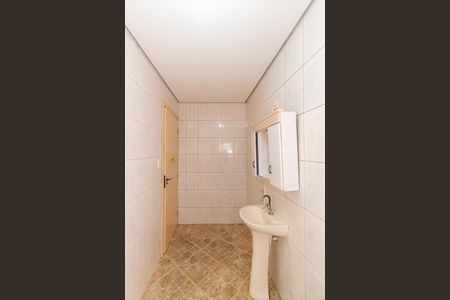 Casa para alugar com 150m², 2 quartos e 1 vaga Casa para alugar com 150m², 2 quartos e 1 vagaBanheiro