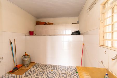 Casa para alugar com 150m², 2 quartos e 1 vaga Casa para alugar com 150m², 2 quartos e 1 vagaLavanderia
