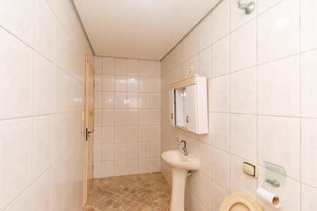 Casa para alugar com 150m², 2 quartos e 1 vaga Casa para alugar com 150m², 2 quartos e 1 vagaBanheiro