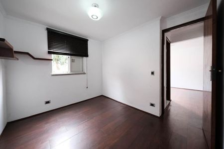 Apartamento à venda com 57m², 2 quartos e 1 vagaQuarto 2