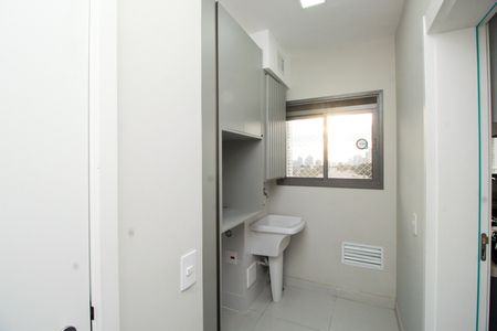 Apartamento à venda com 128m², 3 quartos e 3 vagas Apartamento à venda com 128m², 3 quartos e 3 vagasÁrea de Serviço