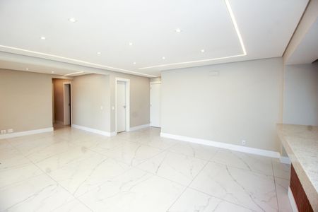 Apartamento à venda com 128m², 3 quartos e 3 vagas Apartamento à venda com 128m², 3 quartos e 3 vagasSala