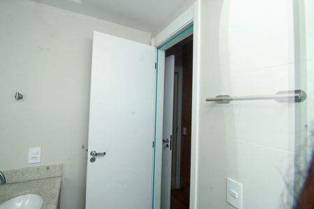 Apartamento à venda com 128m², 3 quartos e 3 vagas Apartamento à venda com 128m², 3 quartos e 3 vagasBanheiro da Suíte 2