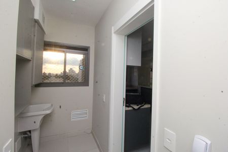 Apartamento à venda com 128m², 3 quartos e 3 vagas Apartamento à venda com 128m², 3 quartos e 3 vagasÁrea de Serviço