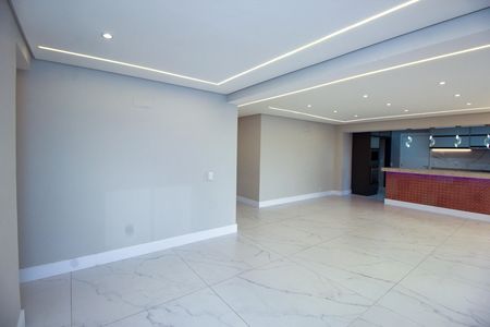 Sala de apartamento à venda com 3 quartos, 128m² em Vila Gilda, Santo André