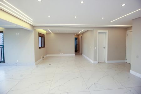 Apartamento à venda com 128m², 3 quartos e 3 vagas Apartamento à venda com 128m², 3 quartos e 3 vagasSala