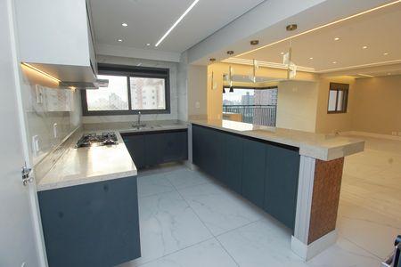 Apartamento à venda com 128m², 3 quartos e 3 vagas Apartamento à venda com 128m², 3 quartos e 3 vagasCozinha