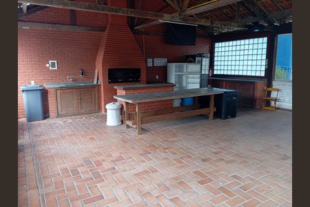 Apartamento para alugar com 60m², 2 quartos e 1 vaga Apartamento para alugar com 60m², 2 quartos e 1 vagaÁrea comum - Churrasqueira