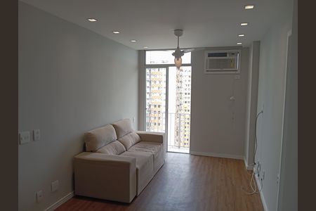 Apartamento para alugar com 60m², 2 quartos e 1 vaga Apartamento para alugar com 60m², 2 quartos e 1 vagaSala