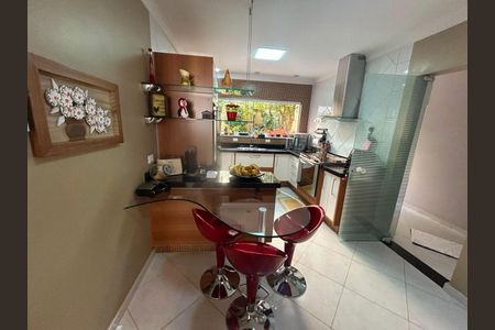 Casa à venda com 302m², 4 quartos e 5 vagas