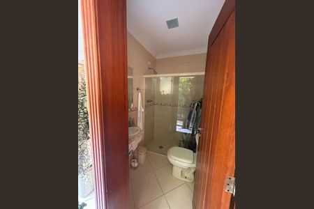 Casa à venda com 302m², 4 quartos e 5 vagas