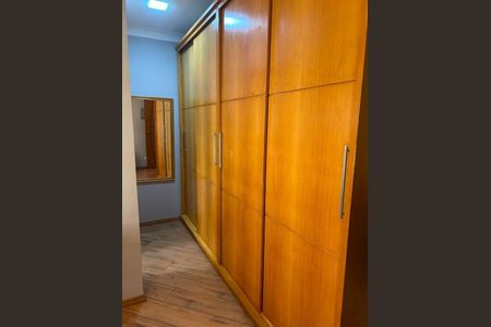 Casa à venda com 302m², 4 quartos e 5 vagas