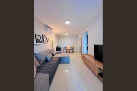 Apartamento à venda com 86m², 2 quartos e 1 vaga