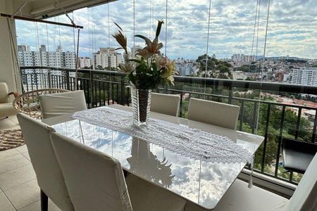Apartamento à venda com 121m², 3 quartos e 2 vagas