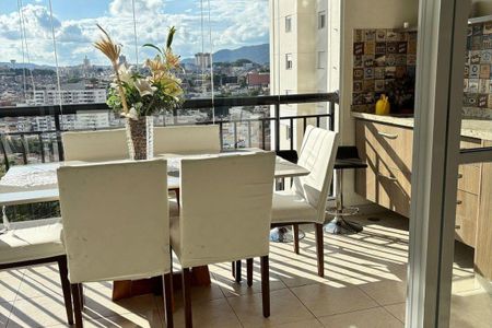 Apartamento à venda com 121m², 3 quartos e 2 vagas