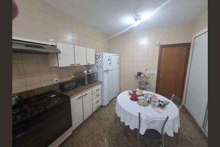 Apartamento à venda com 3 quartos, 230m² em Serra, Belo Horizonte