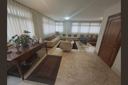 Apartamento à venda com 3 quartos, 230m² em Serra, Belo Horizonte