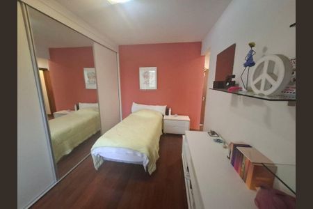 Apartamento à venda com 230m², 3 quartos e 3 vagas