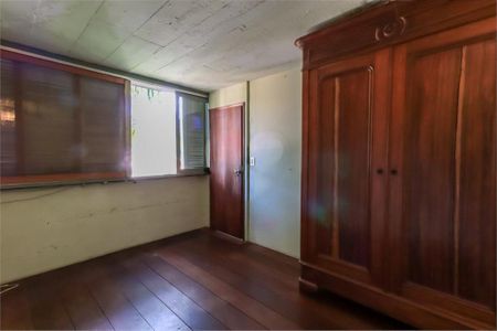Casa à venda com 4 quartos, 348m² em Jardim Morumbi, São Paulo