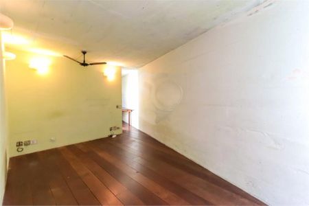 Casa para alugar com 348m², 4 quartos e 8 vagas