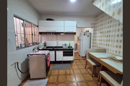 Casa à venda com 2 quartos, 95m² em Vila Tiradentes, São Paulo