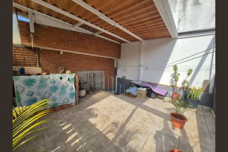 Casa à venda com 95m², 2 quartos e 1 vaga