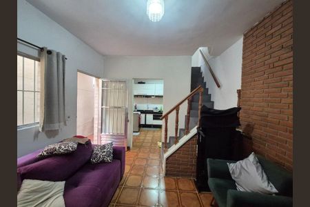 Casa à venda com 2 quartos, 95m² em Vila Tiradentes, São Paulo