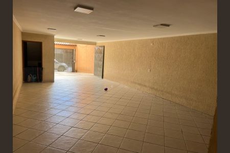 Casa à venda com 3 quartos, 350m² em Jardim Sapopemba, São Paulo