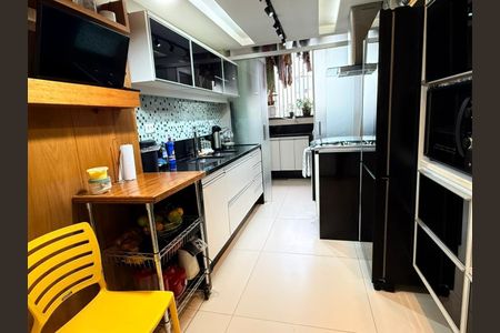 Apartamento à venda com 100m², 3 quartos e 1 vaga
