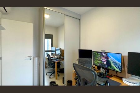 Apartamento à venda com 71m², 2 quartos e 1 vagaQuarto