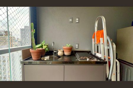 Apartamento à venda com 71m², 2 quartos e 1 vagaVaranda