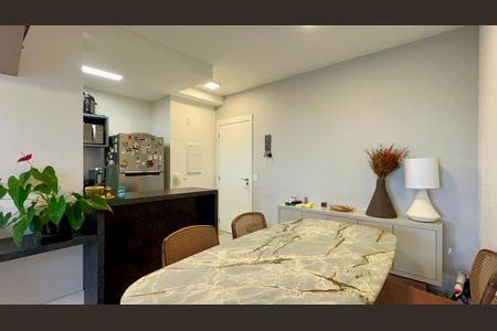 Apartamento à venda com 71m², 2 quartos e 1 vagaSala de Jantar